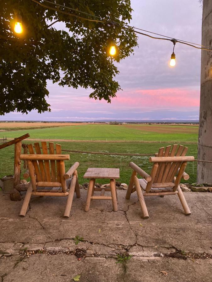 Ormstown Eco Lodge Bucheron Bergere מראה חיצוני תמונה